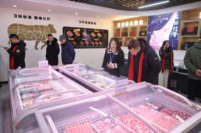 梅里斯龙记珍牛智造工厂正式投产 推动“齐齐哈尔烤肉”供应链升级 火锅店迎来质变红利
